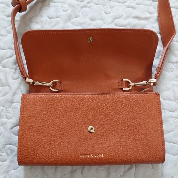 (2/25$) Love and Lore brown crossbody clutch with removable strap - Picture 3 of 5